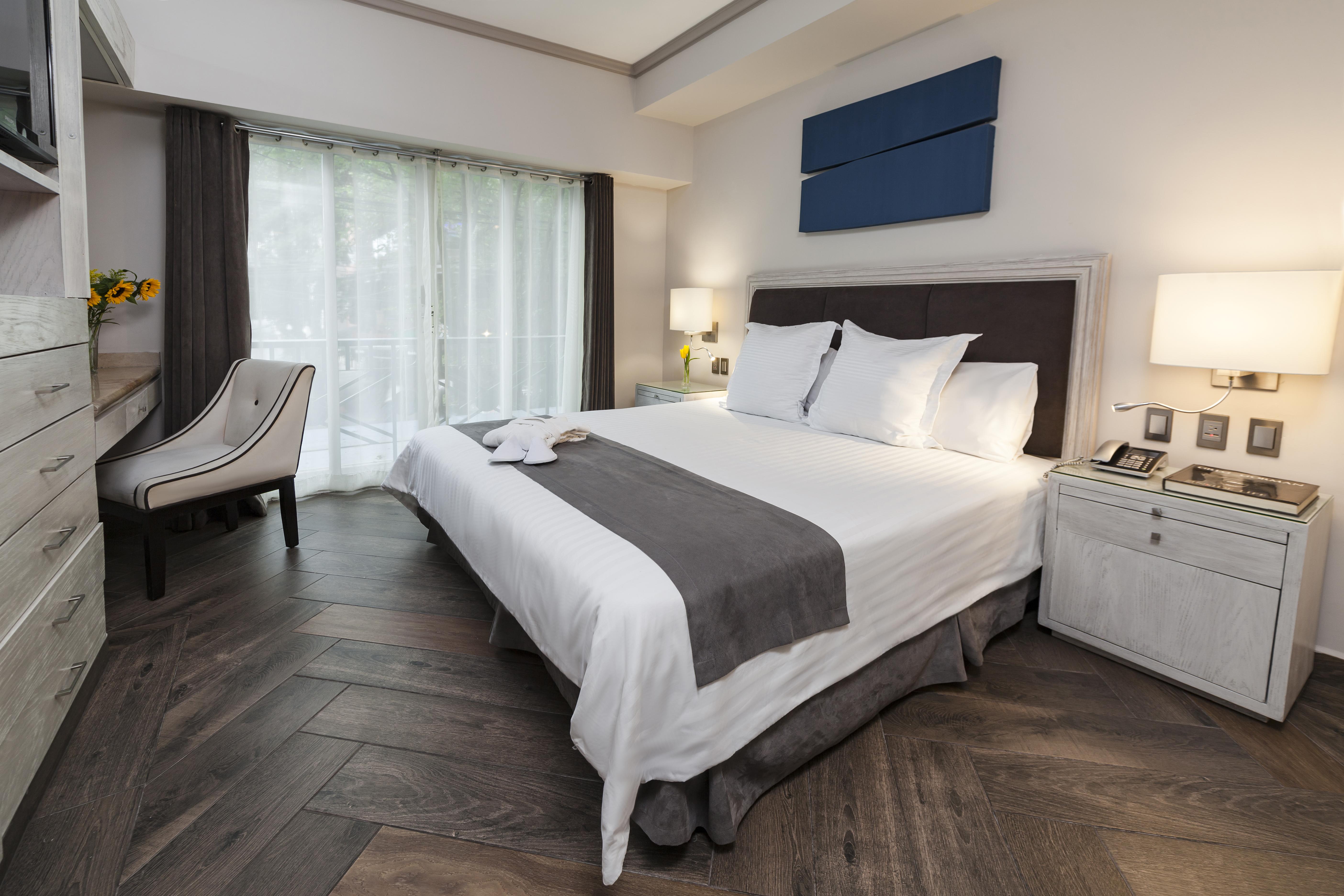 Aparthotel Del ángel 4*