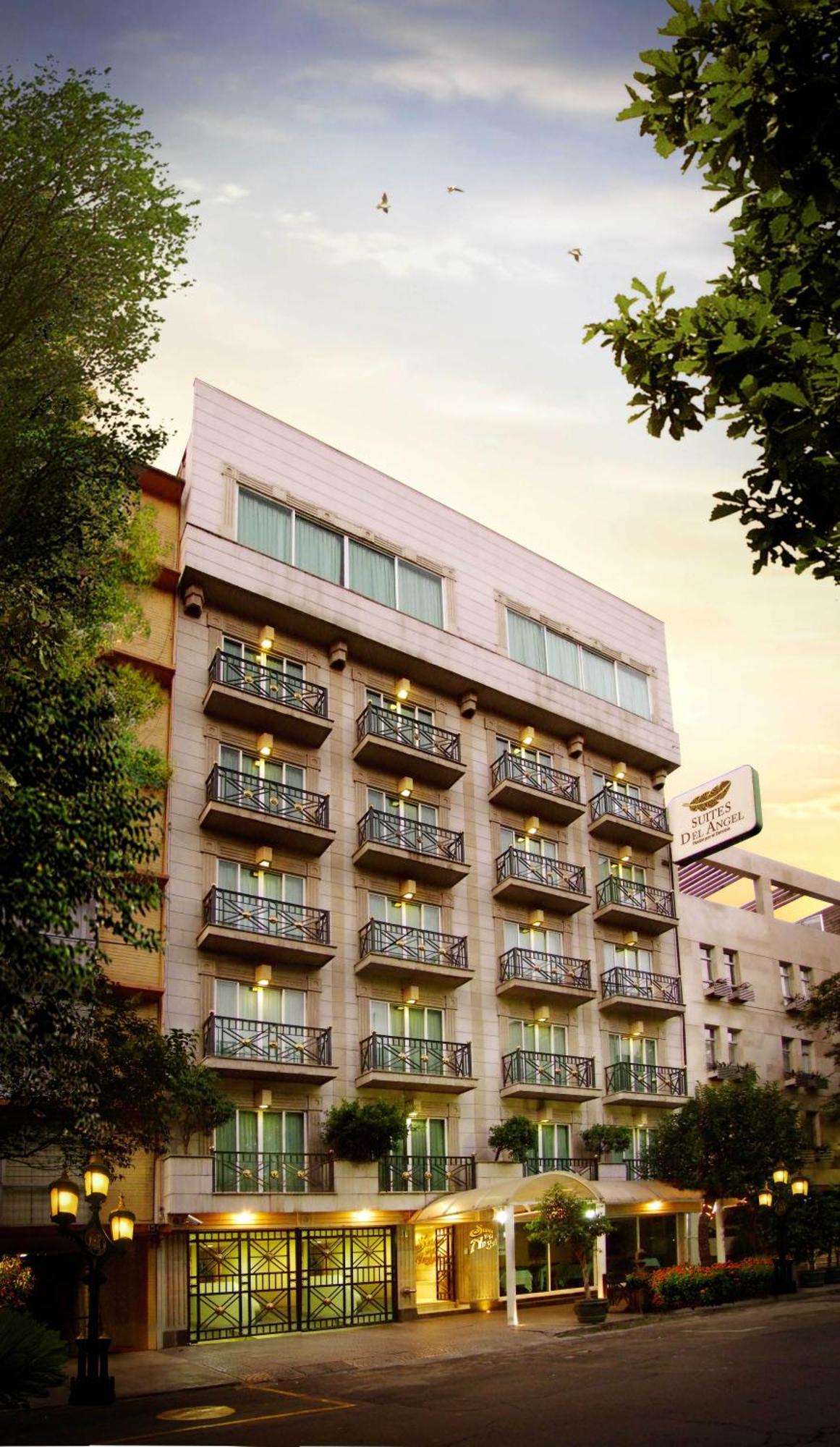 Aparthotel Del ángel 4*